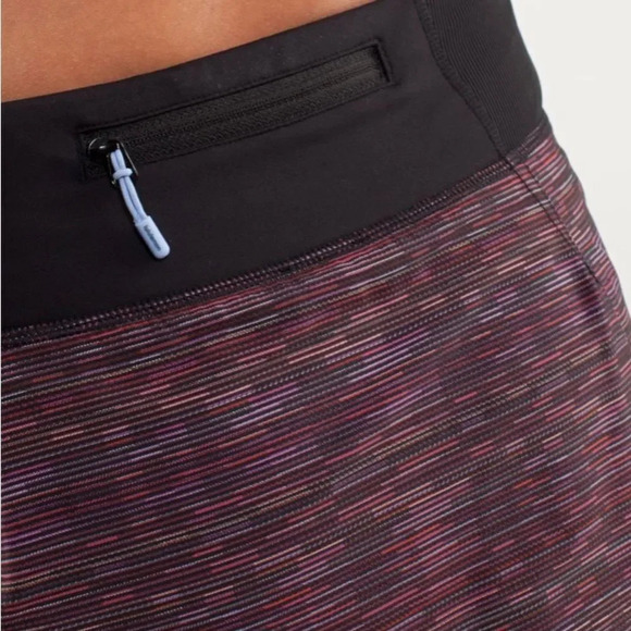 Lululemon Run: For All Skirt sz 4 
Wee Are From Space Black March Multi / Black - Picture 13 of 15